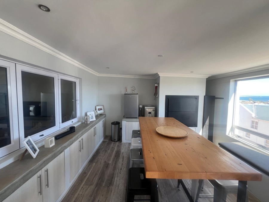 4 Bedroom Property for Sale in Da Gama Bay Western Cape